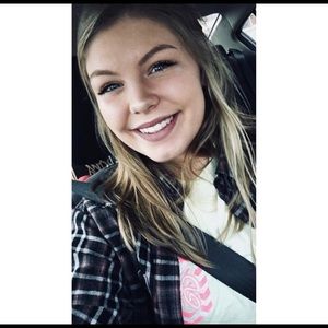 Meet your Posher, Hailey